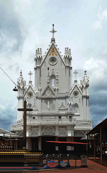 File:Manarcad Marthamariam Cathedral DSW.jpg