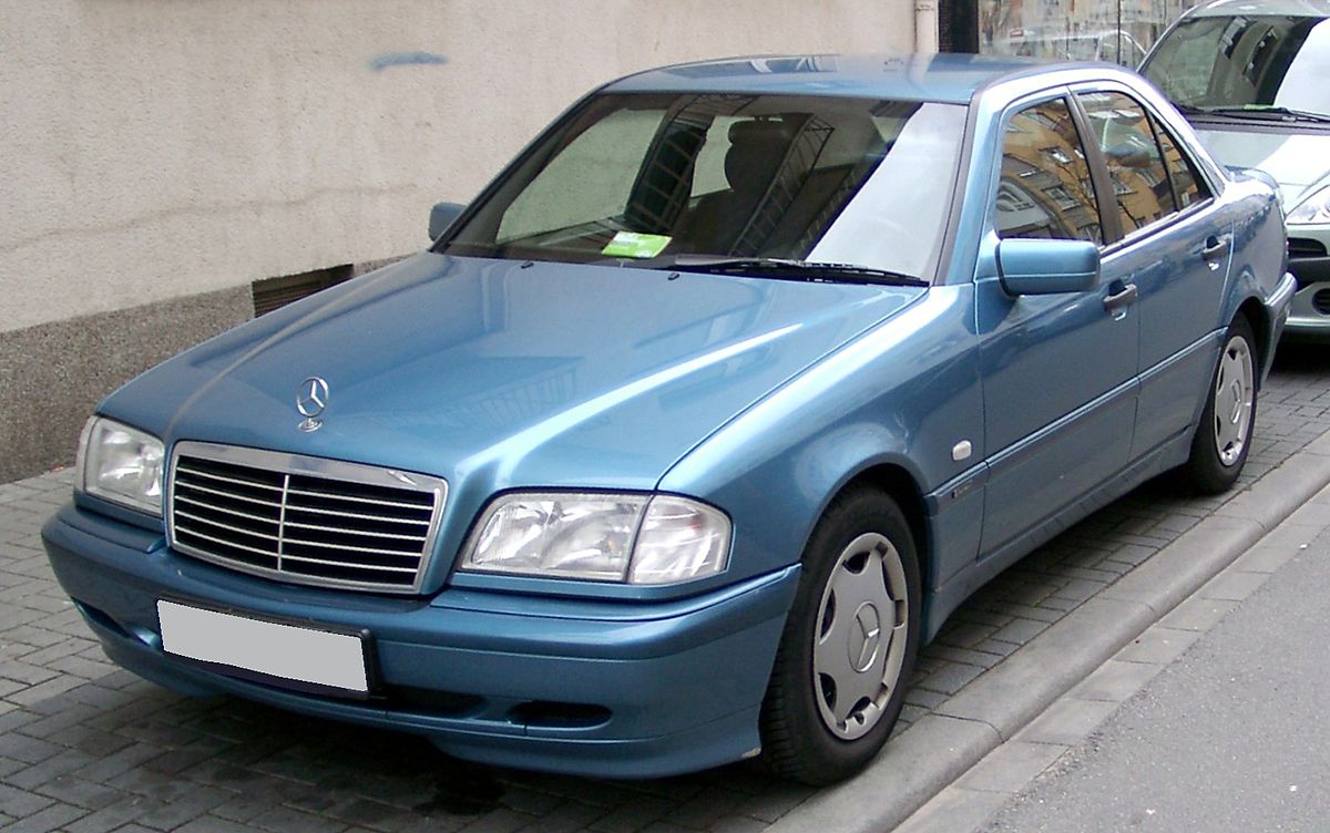 File:Mercedes W202 front 20080302.jpg - Wikimedia Commons