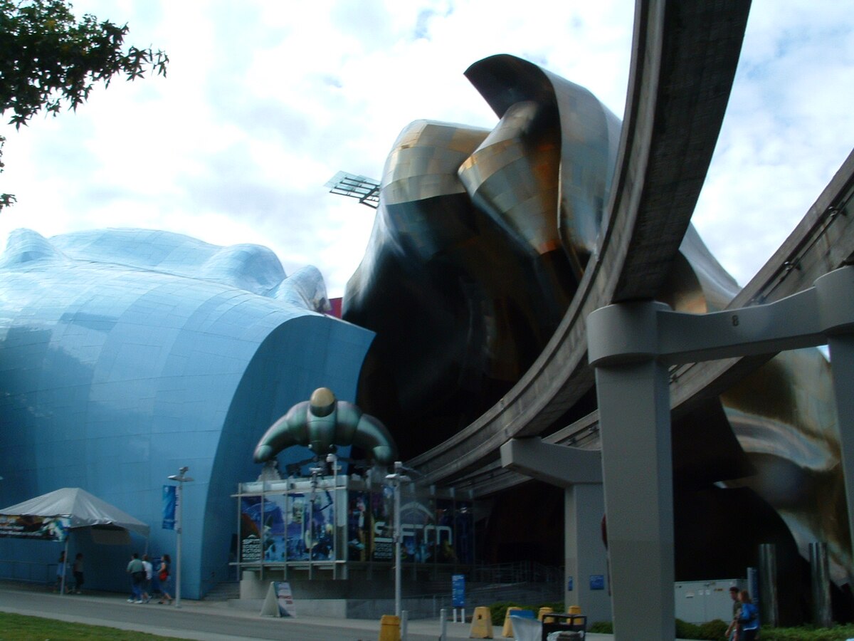 Frank Gehry's Experience Music Project Building in Seattle, Washington  (now MoPoP) - gscinparis