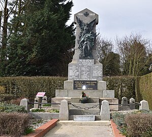 Le monument aux morts.