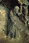 Mother Shiptons skulpturen i grottan