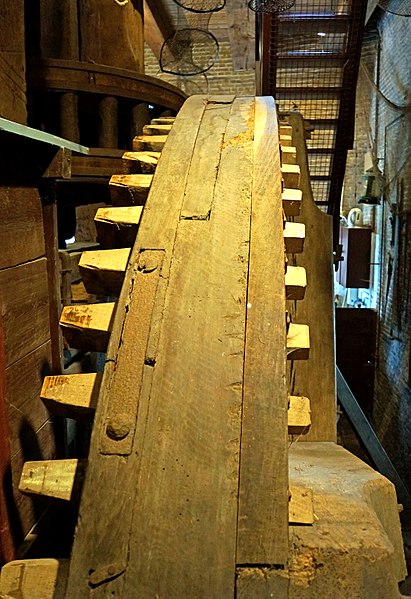 File:Netherlands-4796 - Wooden Wheel (12321326793).jpg