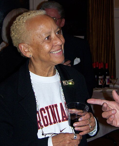 File:Nikki Giovanni.jpg