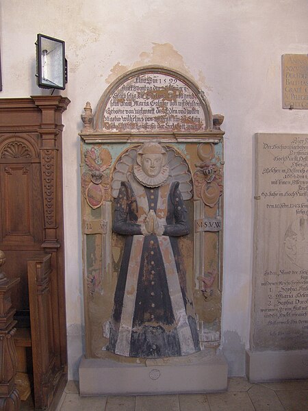 File:Oettingen St. Jakob Epitaphen 020.jpg