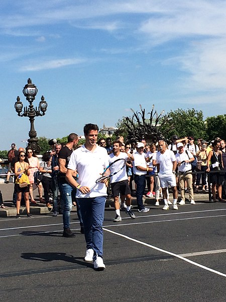 File:Olympic Days Paris June 2017 - Tony Estanguet playing tennis 01.jpg