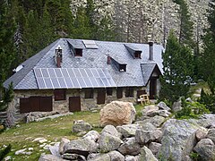Refuge de montagne du parc national d'Aigüestortes et lac Saint-Maurice, Pyrénées.