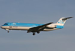 Eine Fokker 100 der KLM Cityhopper