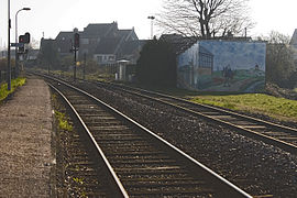 Foto van de kade van de halte, in 2008.