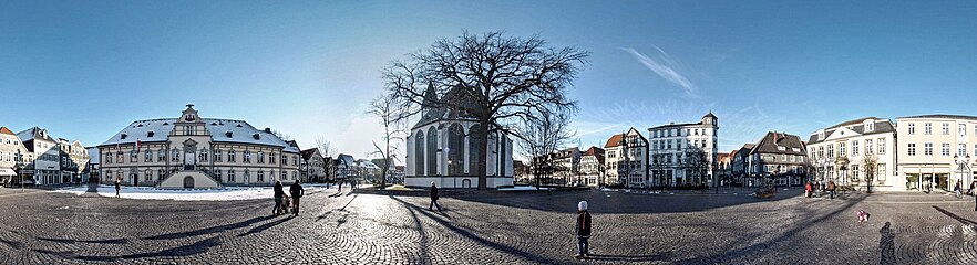 Panorama of the town hall square (Rathausplatz), from east