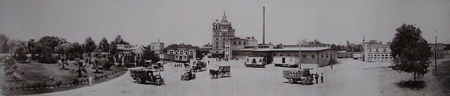 Panoramic photo of the brewery in 1910 (Staats Collection)