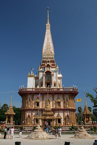 File:Phuket Wat Chalong.jpg