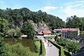 Čeština: Podkost - pohled od hradu Kost přes Bílý rybník