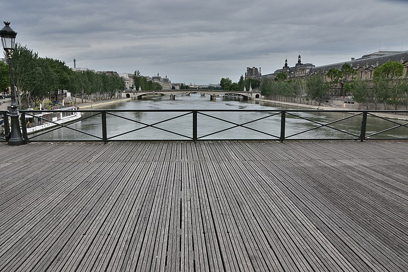 File:Pont Des Arts Paris (161379669).jpeg