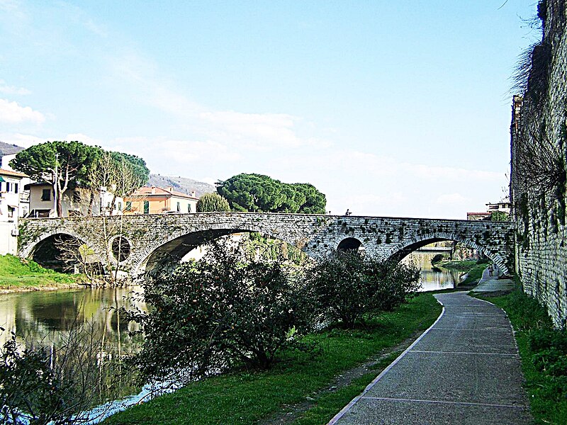 File:Ponte Mercatale 08.jpg