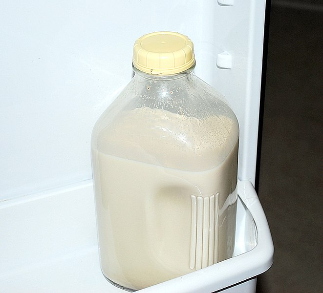 File:Raw almond milk 2.jpg