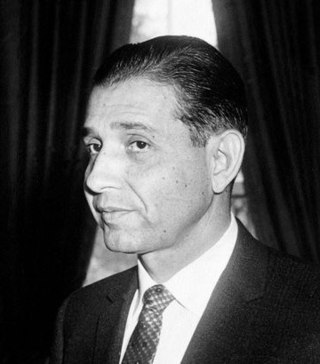 <span class="mw-page-title-main">Raymond Telles</span> American politician and diplomat (1915–2013)