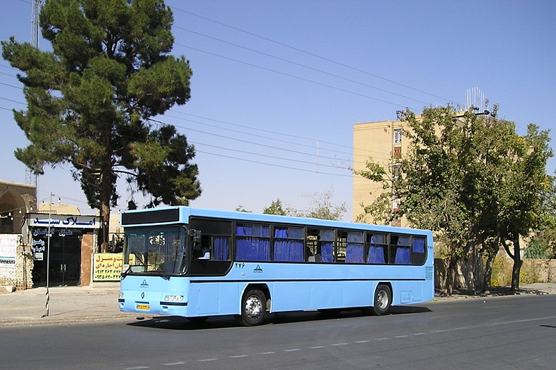 File:Renault service bus, Kashan, Iran. (26968059189).jpg