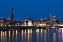 Rheinuferpromenade zur blauen Stunde, Düsseldorf - 0027.jpg