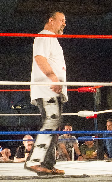 File:Rick Steiner Portrait Legends Show @ WrestleReunion 2 (cropped).jpg