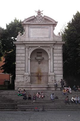 Fountain today in Piazza Trilussa