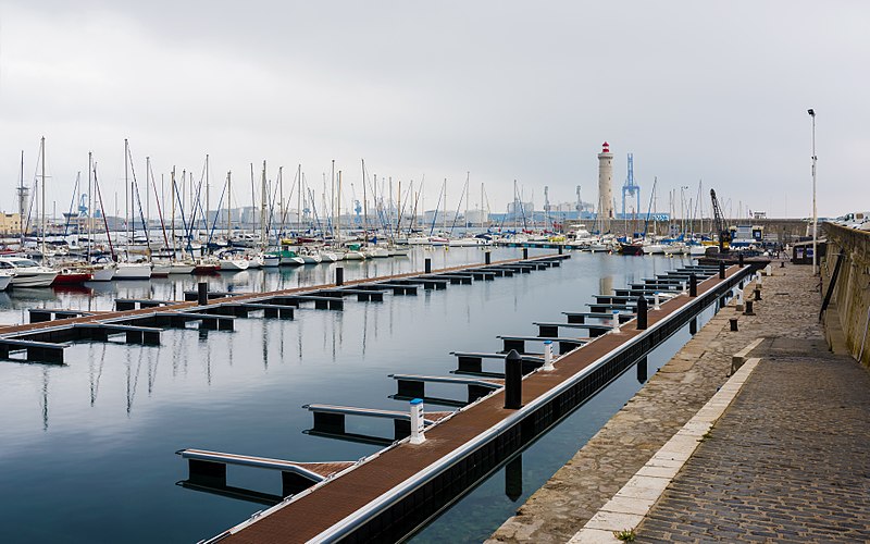 File:Sète Harbour cf05.jpg