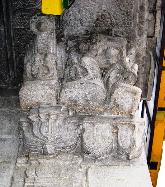 File:SRI THAAN THONTRIESWARER TEMPLE, Belur, Salem - panoramio (9).jpg