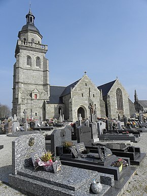 Saint-Gilles-Pligeaux (22) Église 01.JPG