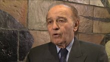 Fichier:Samuel Pisar Envoyé spécial pour l'éducation à l'Holocauste.webm