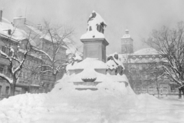 Marktplatz im sehr strengen Kriegswinter 1942