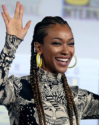 <span class="mw-page-title-main">Sonequa Martin-Green</span> American actress (born 1985)