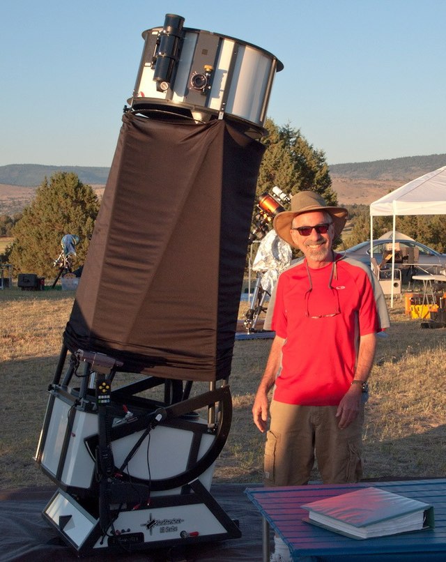 Description de l'image Steve Gottlieb, amateur astronomer.jpg.