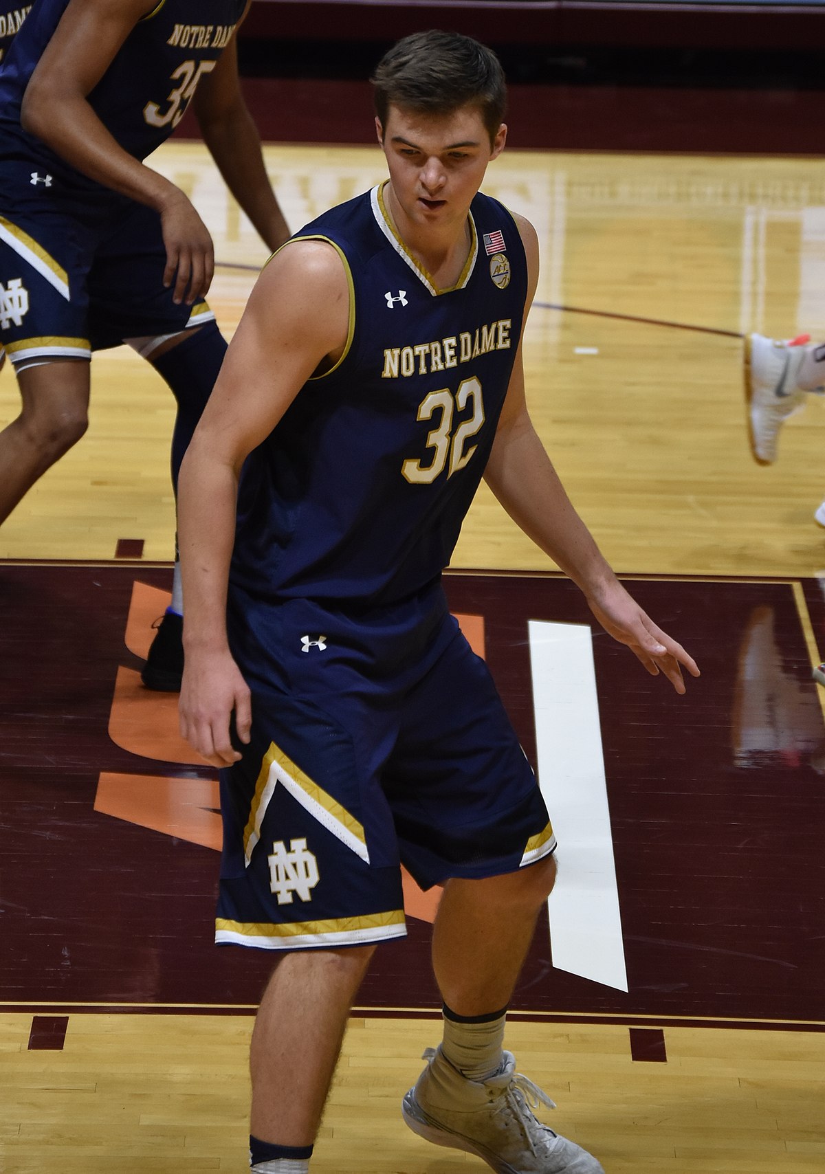 notre dame basketball uniforms