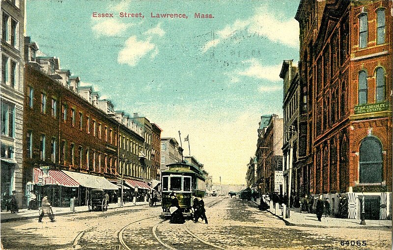 File:Streetcar on Essex Street, Lawrence - 1911 postcard.jpg