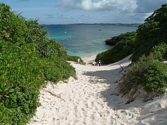 typical Sushindan beach