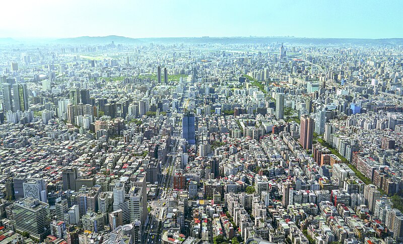 File:Taipeh Taipei 101 Blick von der Aussichtsplattform 01.jpg
