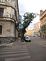 Čeština: Budova Teplotechny, Ječná 243/39, Praha.