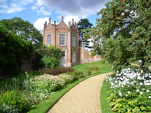 The Banqueting House at Melford Hall - geograph.org.uk - 4148134