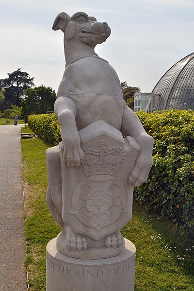 File:The Queen's Beasts, Kew, The white greyhound of Richmond.jpg