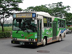 Jap bus. Автобусы в Токио. Яполнские элобусы. Японские автобусы городские. Японские туристические автобусы.