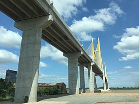 Tonle Bet, Cambodja - panoramio.jpg