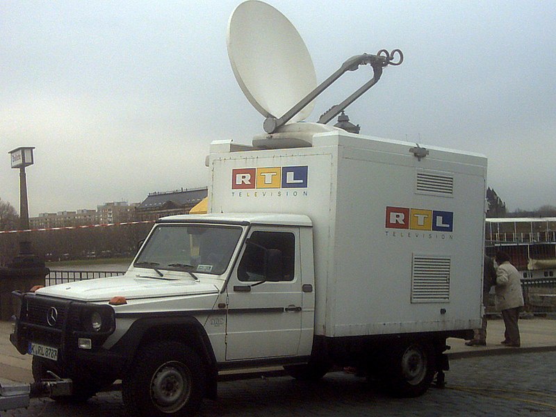 صورة:Transmissioncar rtl.JPG