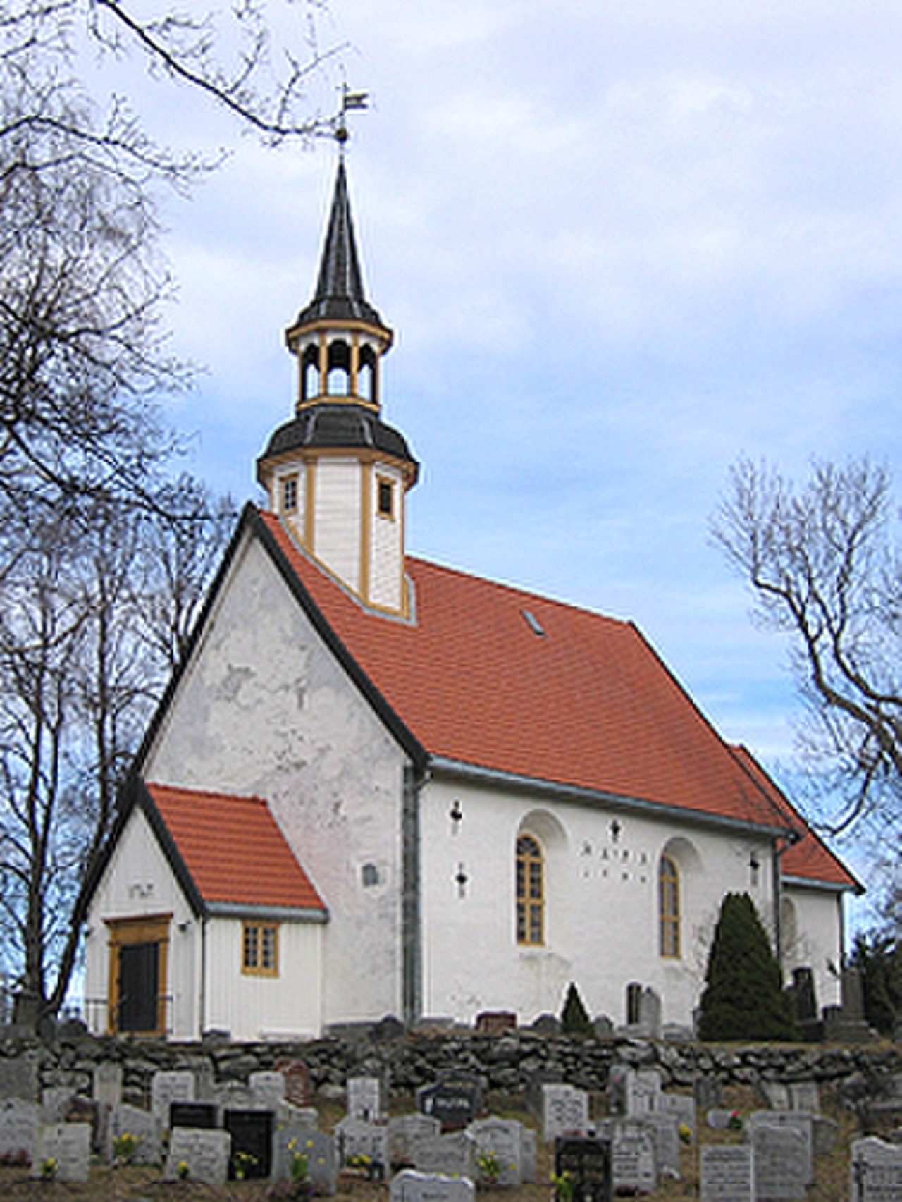 Церковь «lade Church» в Тро́нхейме. Ладен это в церкви фото.