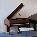 Vierlang-Forster electric piano (1937).jpg