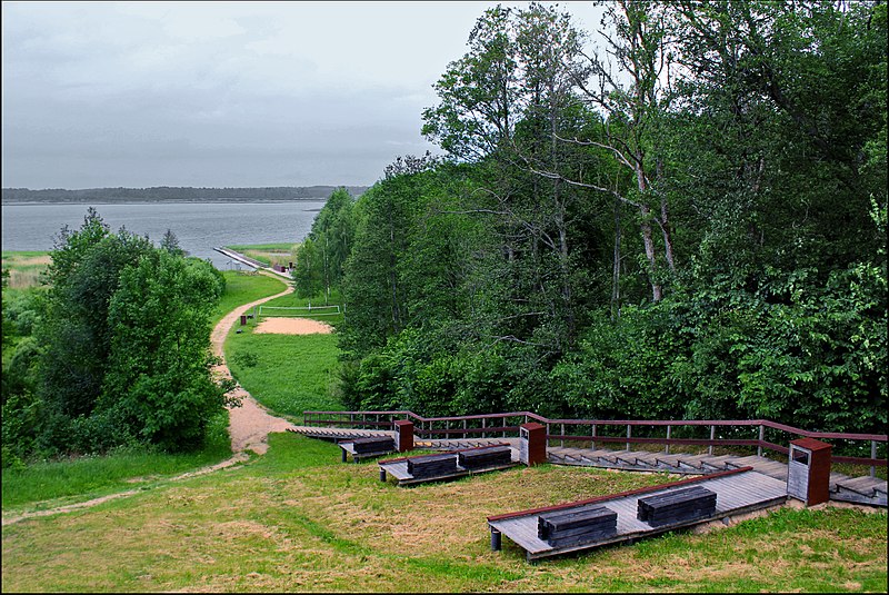 File:Vilgāle lake - panoramio (1).jpg