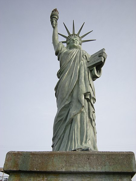 File:West Seattle Statue of Liberty 01.jpg