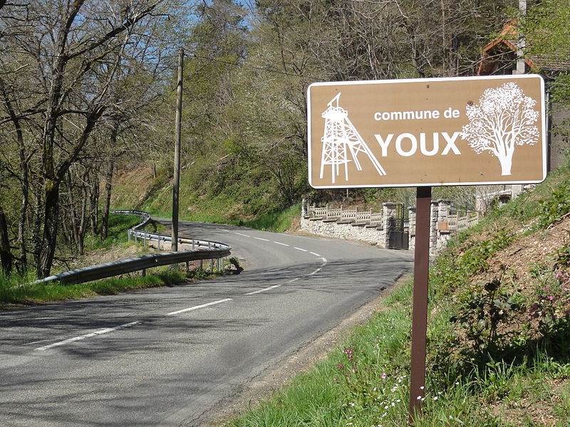 File:Youx (Puy-de-Dôme) panneau entrée de la commune.JPG