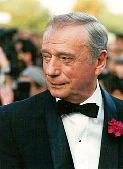 Yves Montand Cannes.jpg