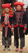 Femmes de l'ethnie Zao (Vietnam) en costume traditionnel
