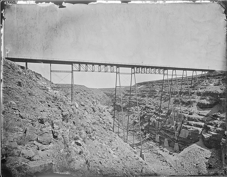 File:(Old No. 140)Santa Fe Railroad bridge over Canyon Diablo, Coconino County, Arizona, similar to 109 - NARA - 517783.jpg