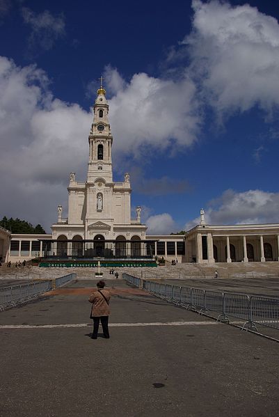 File:® S.D. OURÉM SANTUARIO DE FATIMA EXPLANADA VISTAS - panoramio (3).jpg